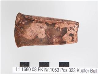 کشف تبر مسی 5 هزار ساله در ایتالیا